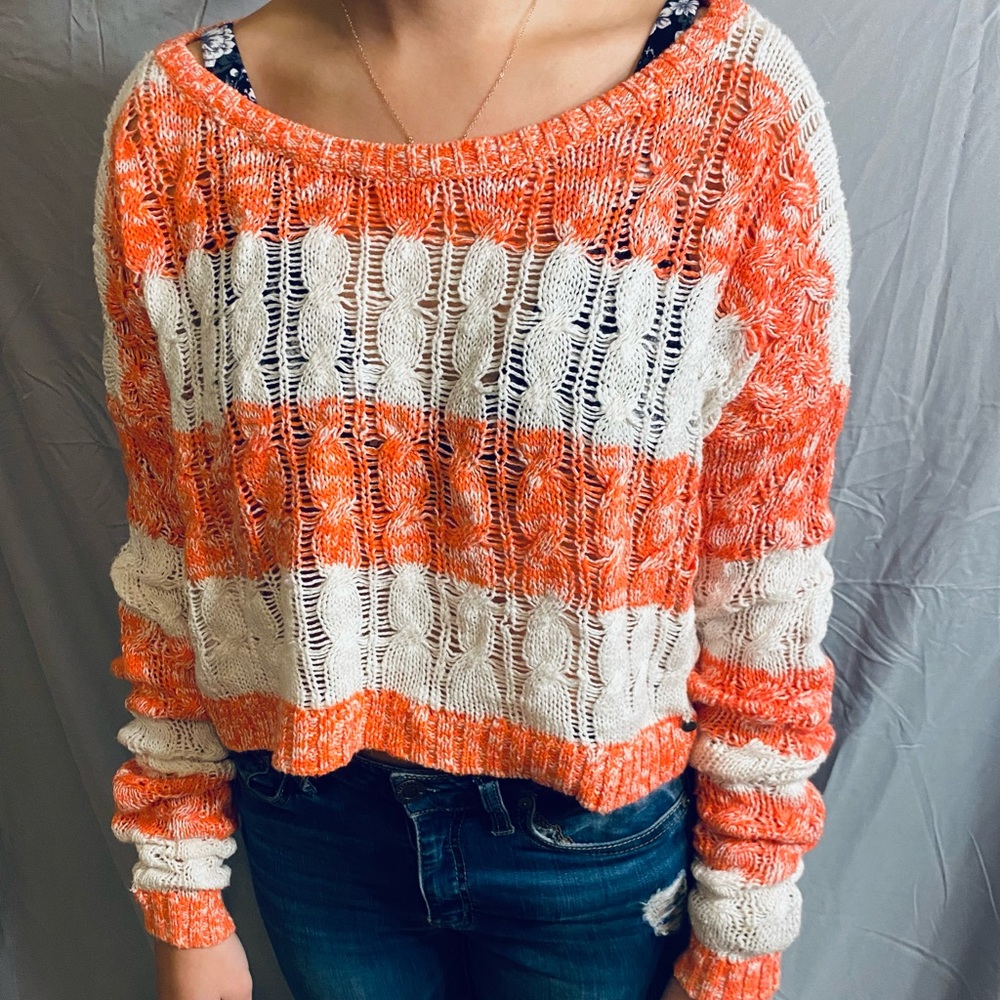 Abercrombie & Fitch Strip Crop Top Sweater. Medium